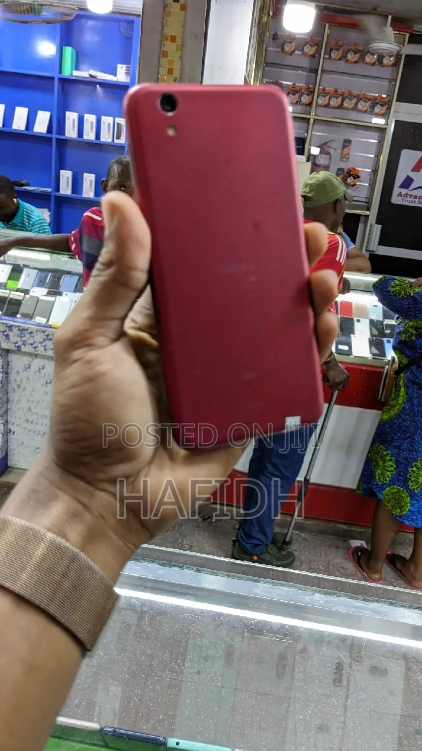 Sharp Aquos Sense 2 SHV43 32 GB Red