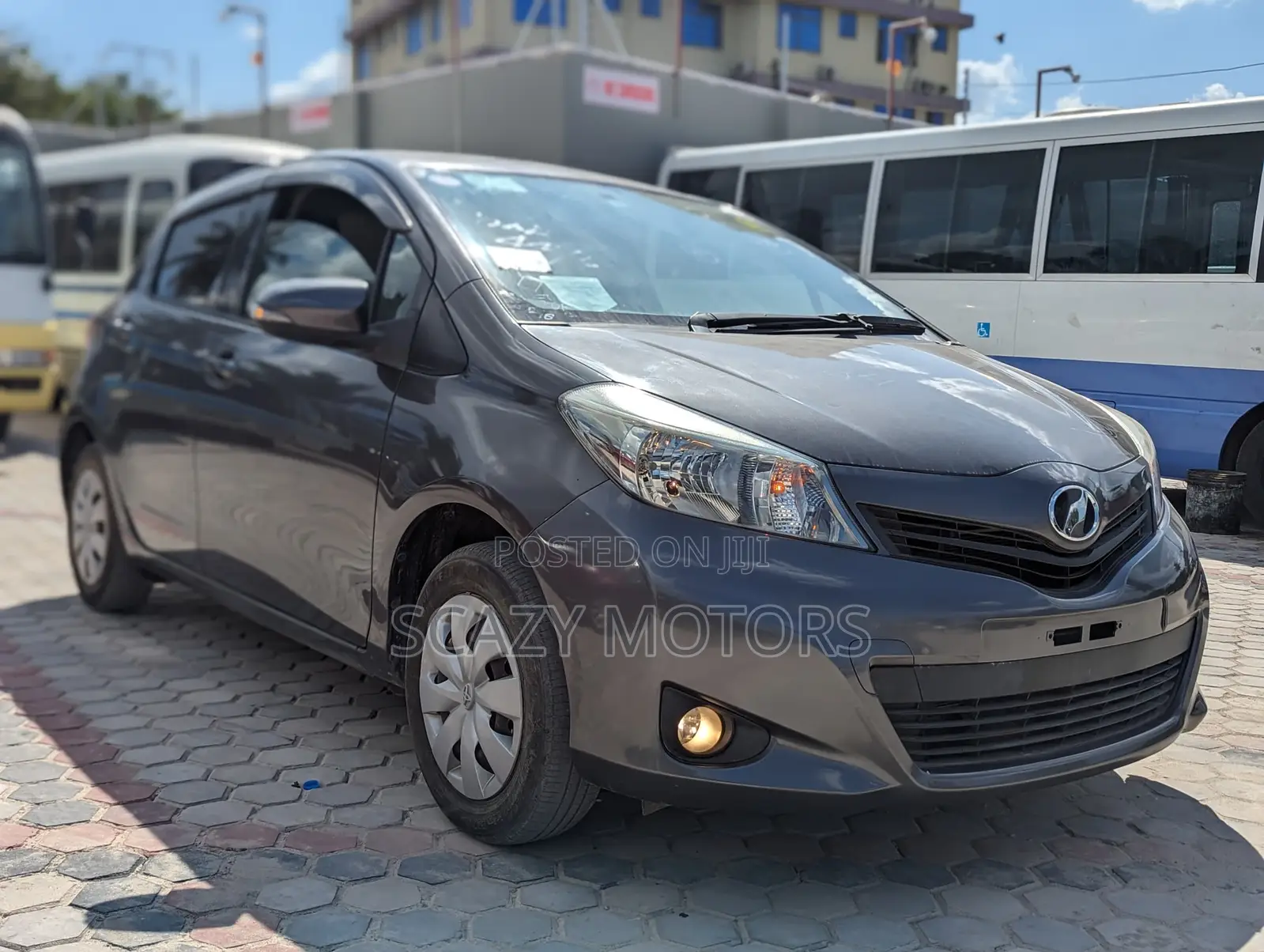 Toyota Vitz 2014 Gray