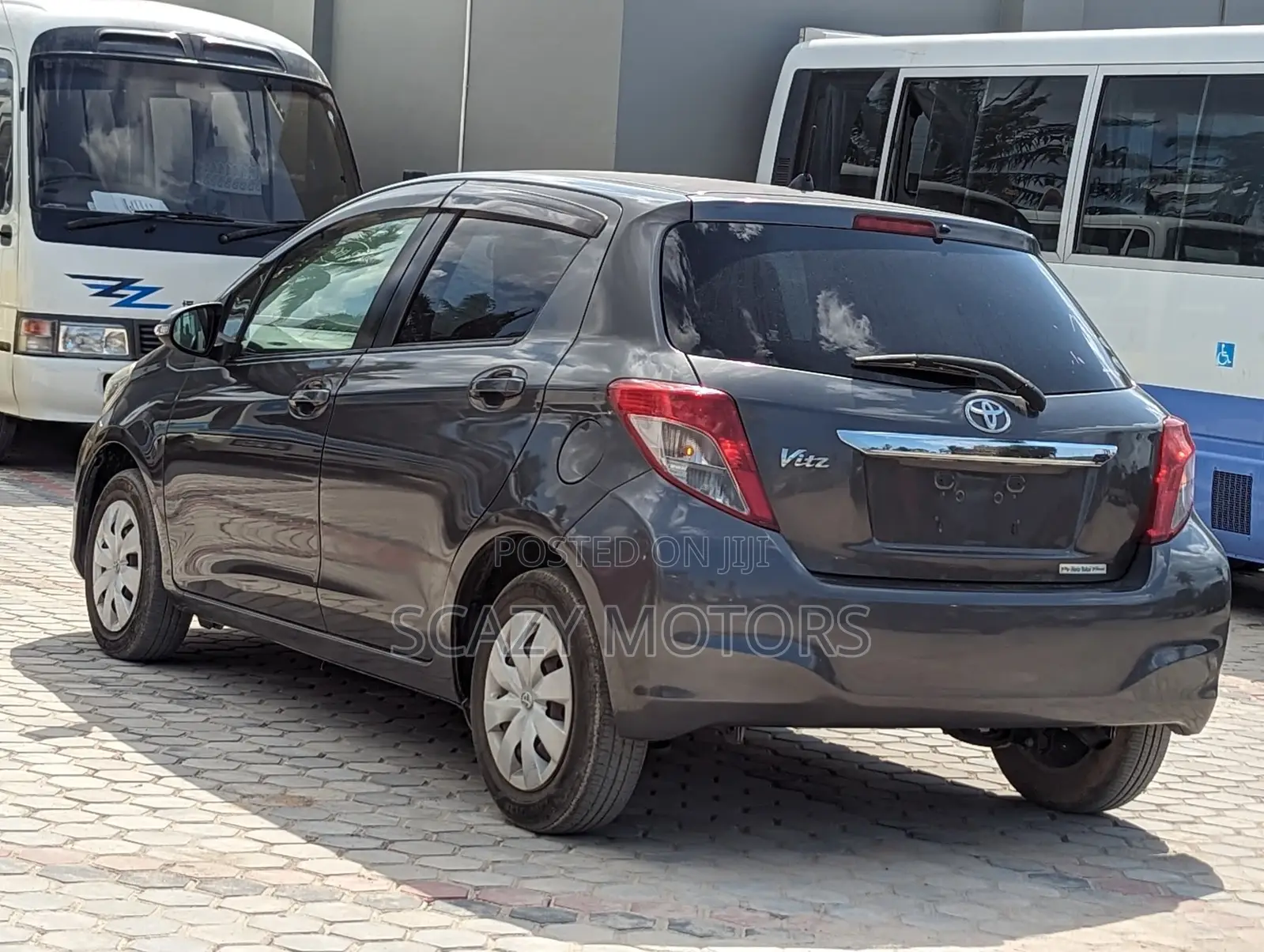 Toyota Vitz 2014 Gray