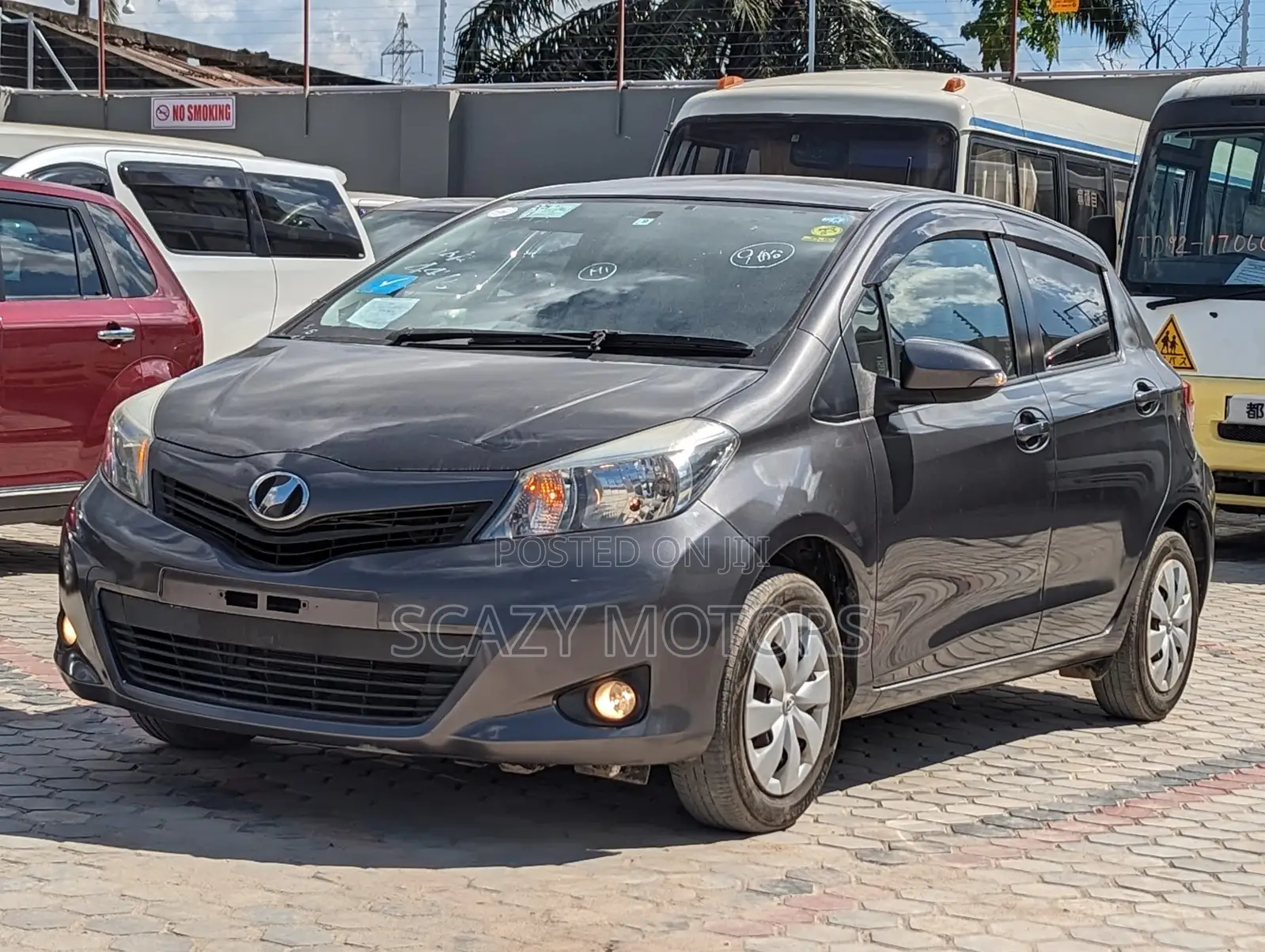 Toyota Vitz 2014 Gray