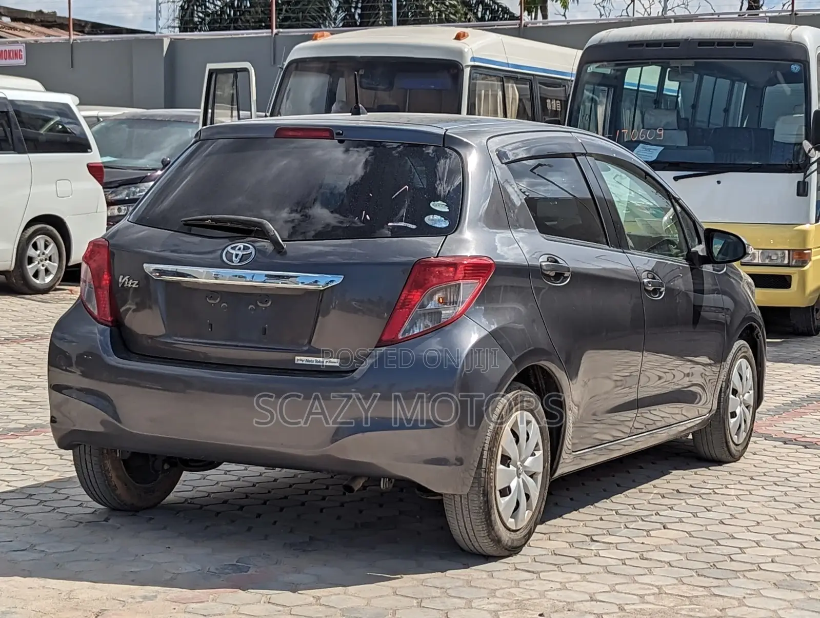Toyota Vitz 2014 Gray