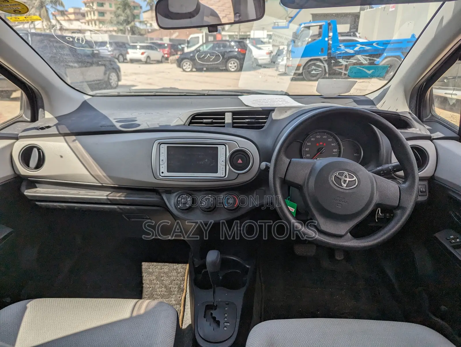 Toyota Vitz 2014 Gray