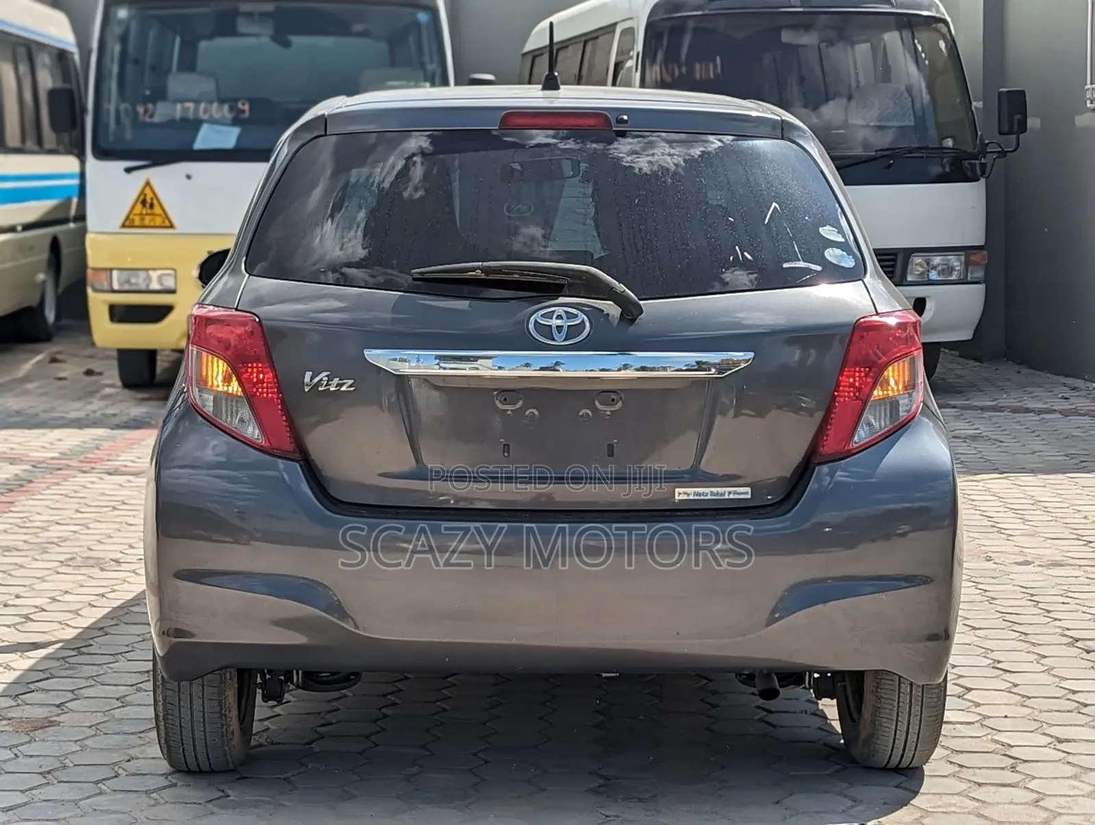 Toyota Vitz 2014 Gray