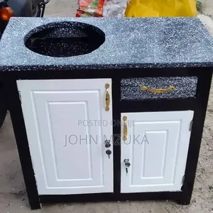 Meza Na Kabati Ya Jiko La Gesi