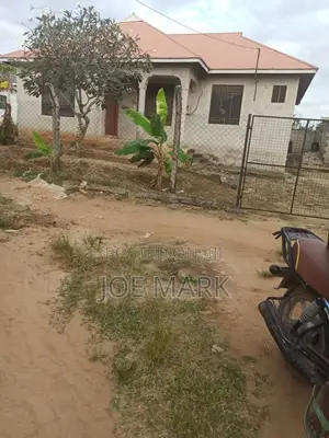 3bdrm House in Mark Real Estate, Bunju for sale