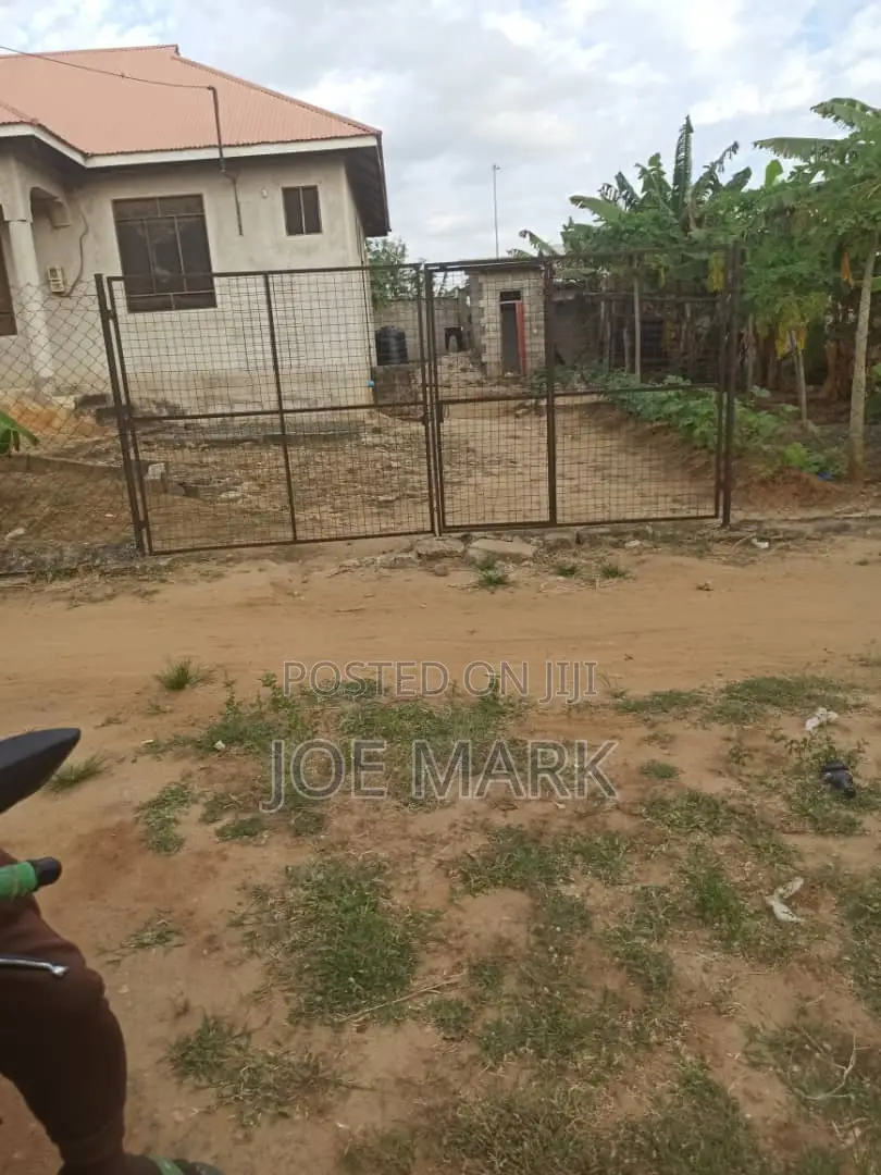 3bdrm House in Mark Real Estate, Bunju for sale