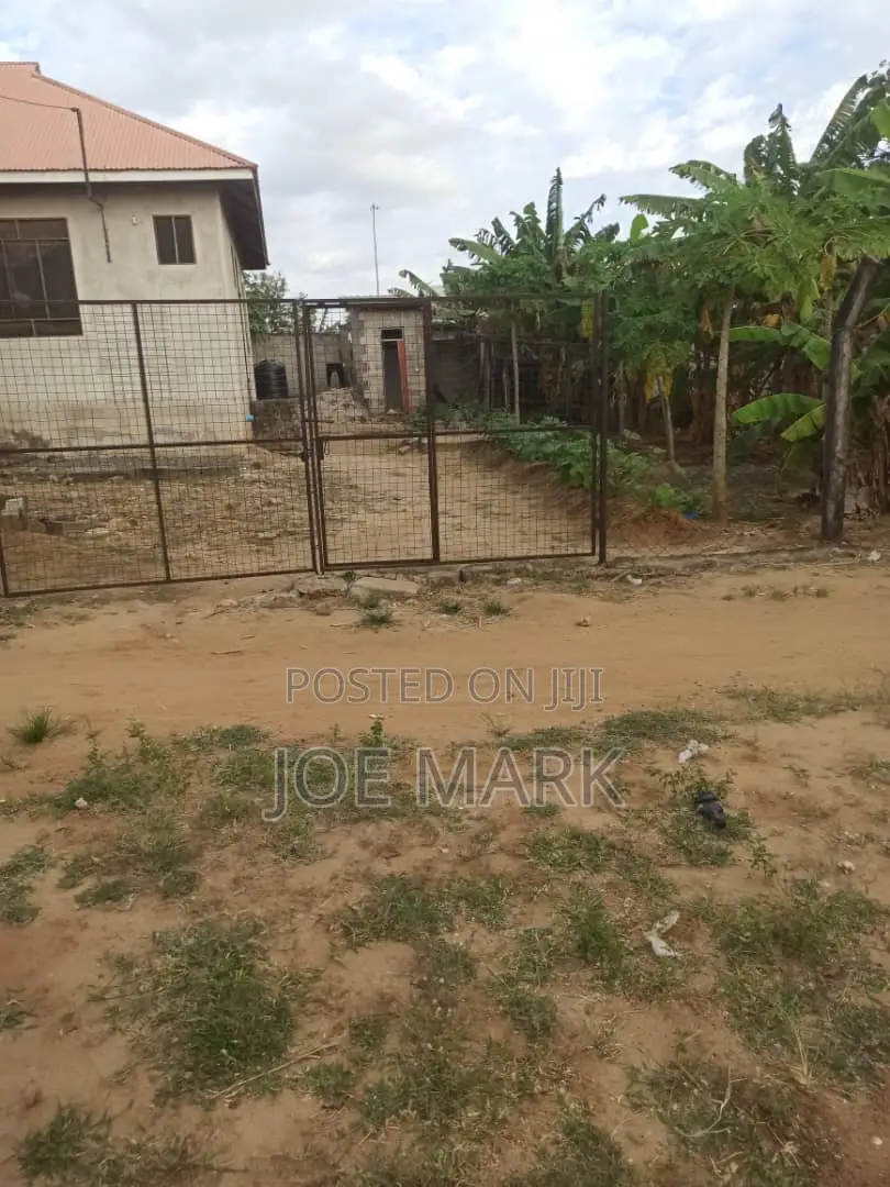 3bdrm House in Mark Real Estate, Bunju for sale