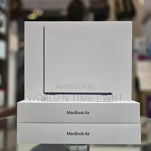 New Laptop Apple MacBook Air 2024 M3 13-Inch 8GB SSD 256GB