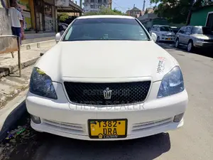 Toyota Crown 2004 White
