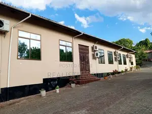Mbezi Mwisho: 13 Rooms Lodge, Bar and Halls Vinauzwa - Dar