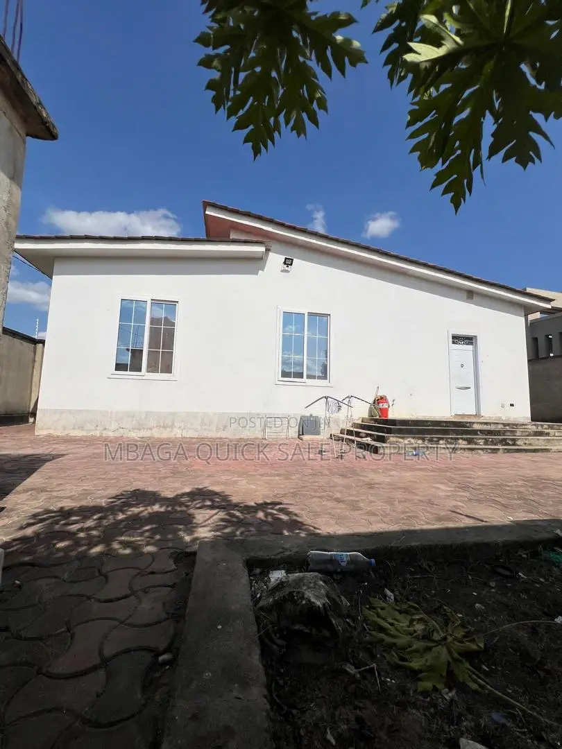 3bdrm House in Boko Basihaya, Bunju for sale