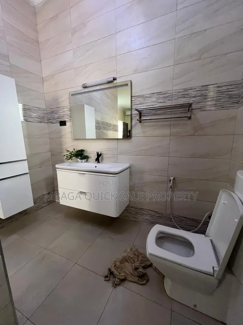 3bdrm House in Boko Basihaya, Bunju for sale