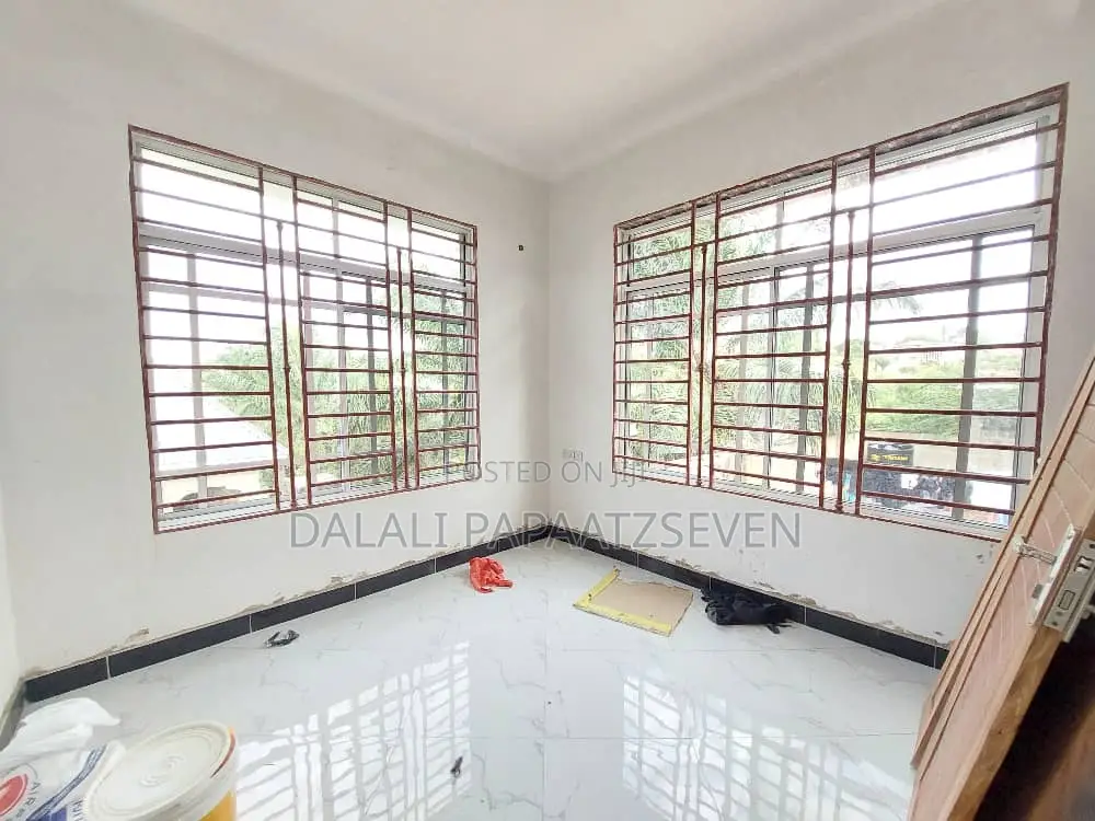 2bdrm Apartment in Dalalipapaatzseven, Kimara for rent