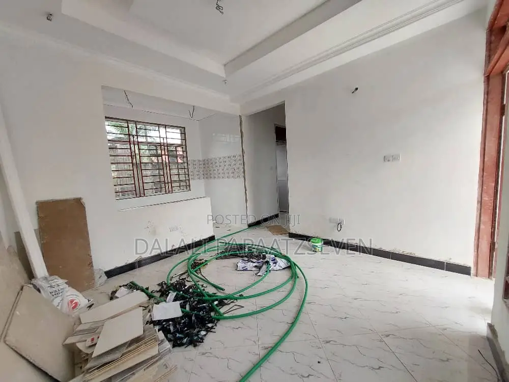 2bdrm Apartment in Dalalipapaatzseven, Kimara for rent