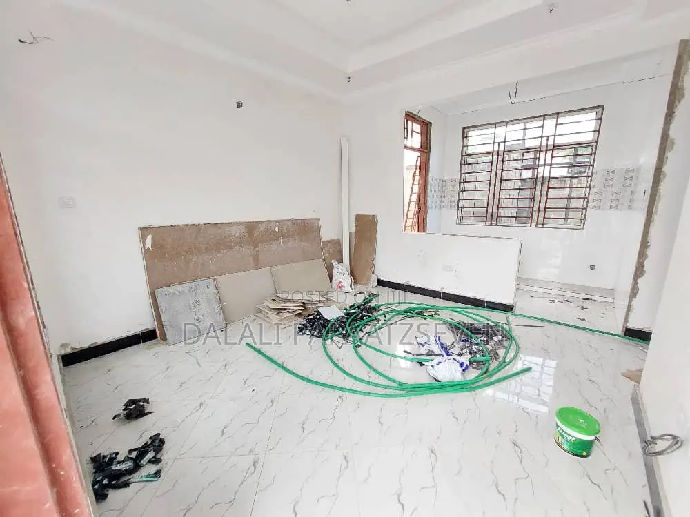 2bdrm Apartment in Dalalipapaatzseven, Kimara for rent