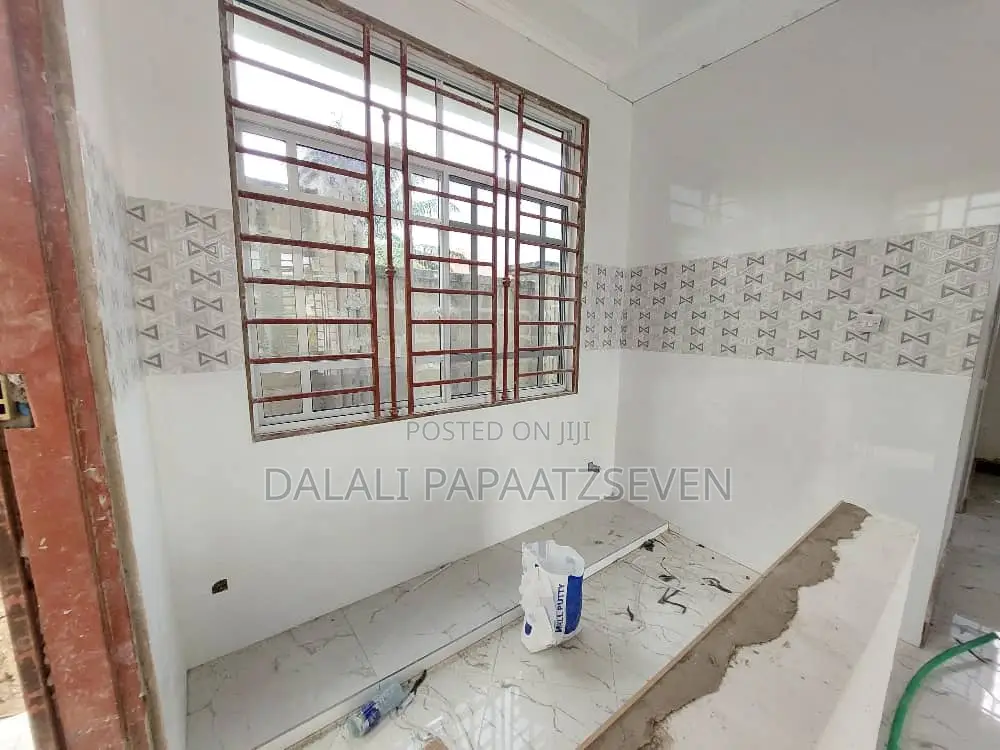 2bdrm Apartment in Dalalipapaatzseven, Kimara for rent