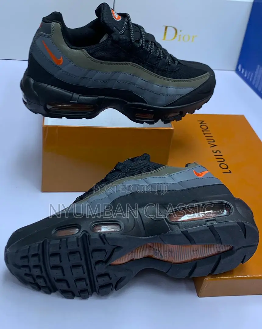 Nike Shoes Original