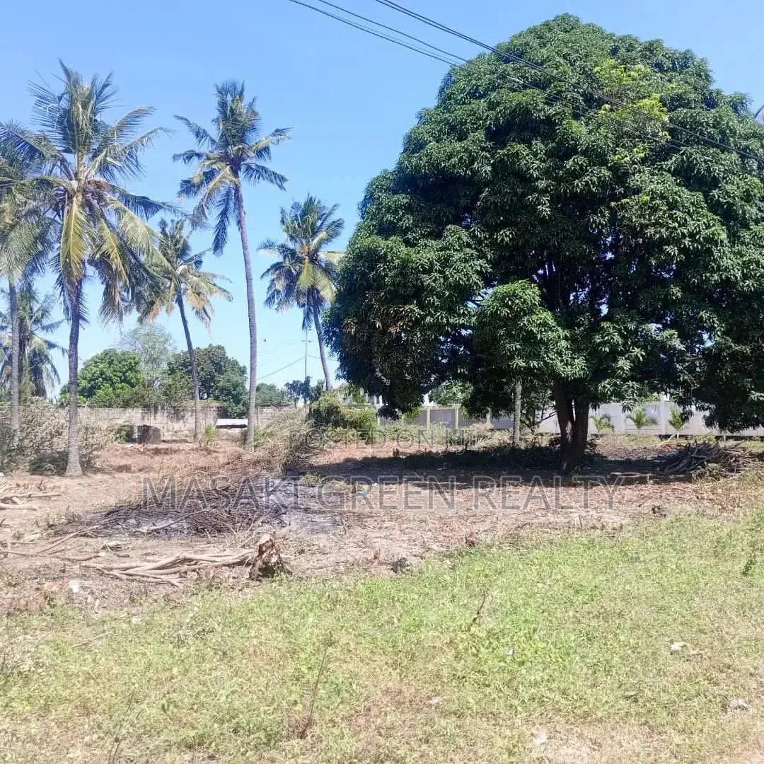 Plot for Sale at Bahari Beach