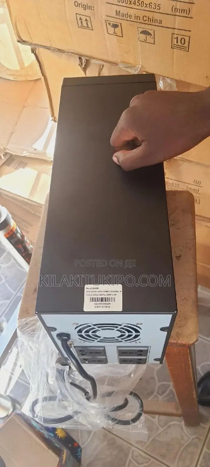 Uninterruptible Power System 3000W