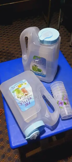 The Plastic Kettle 6L