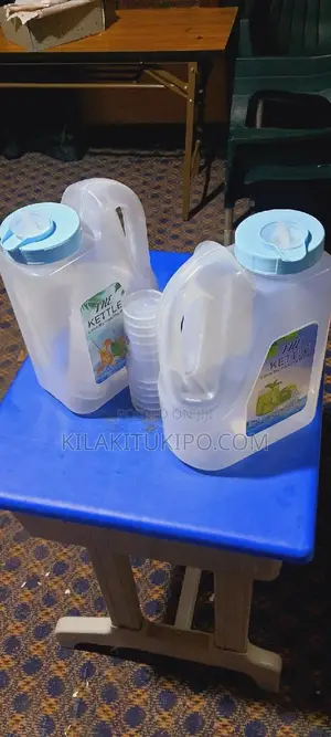 The Plastic Kettle 6L