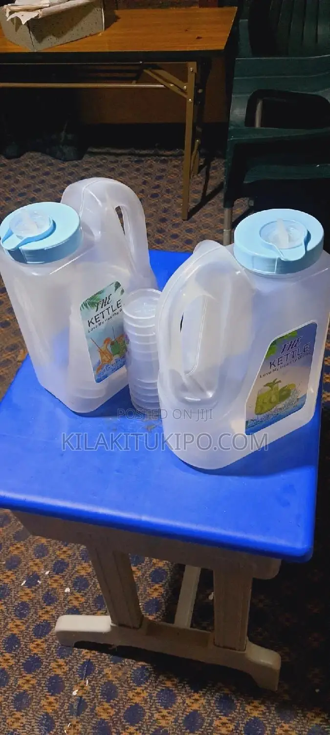 The Plastic Kettle 6L