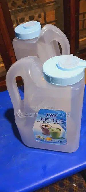 The Plastic Kettle 6L