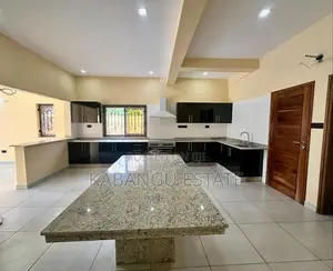 5bdrm Villa in Oysterbay, Kinondoni for rent