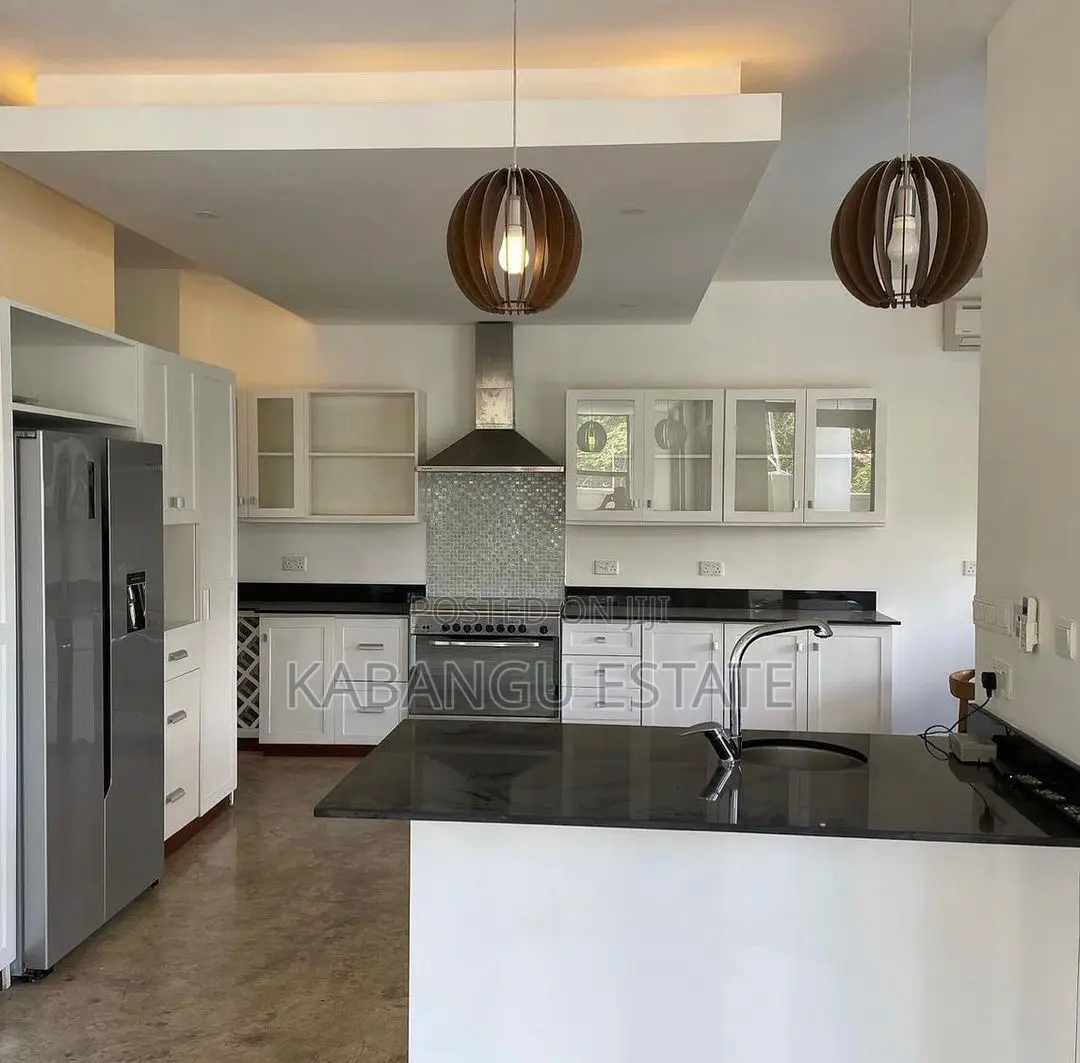 Furnished 4bdrm Villa in Oysterbay, Kinondoni for rent