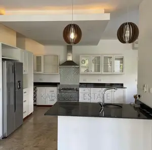 Furnished 4bdrm Villa in Oysterbay, Kinondoni for rent