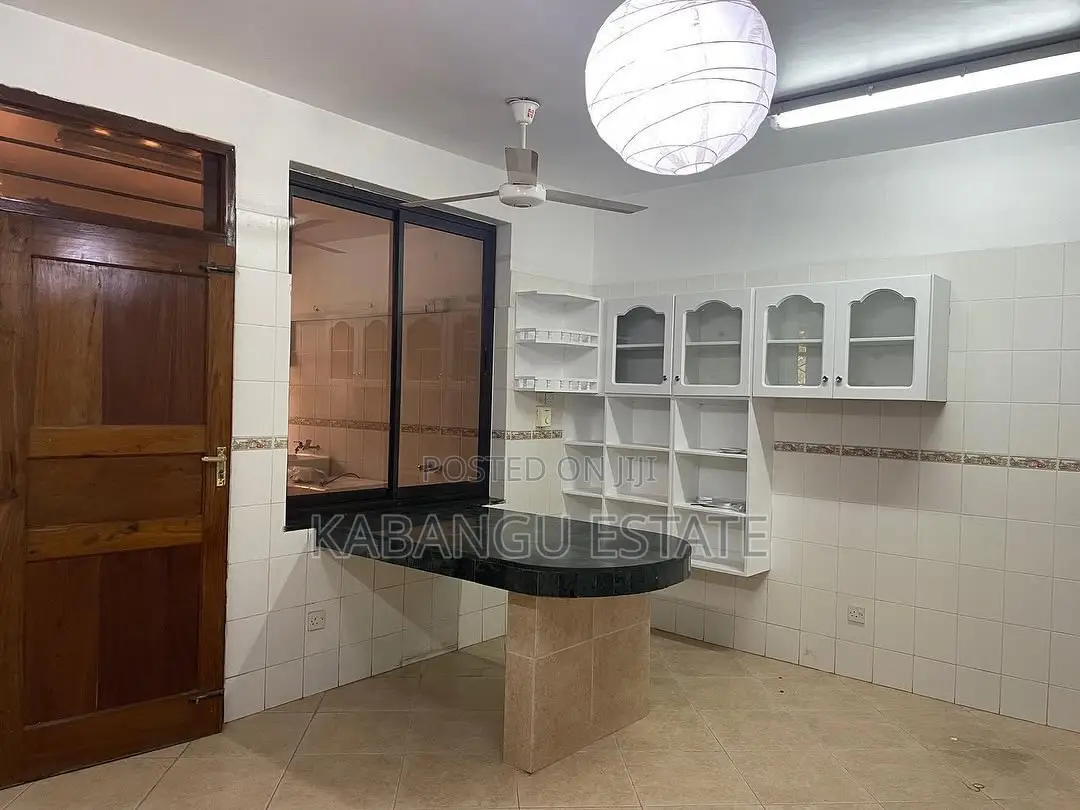 4bdrm House in Masaki, Kinondoni for rent