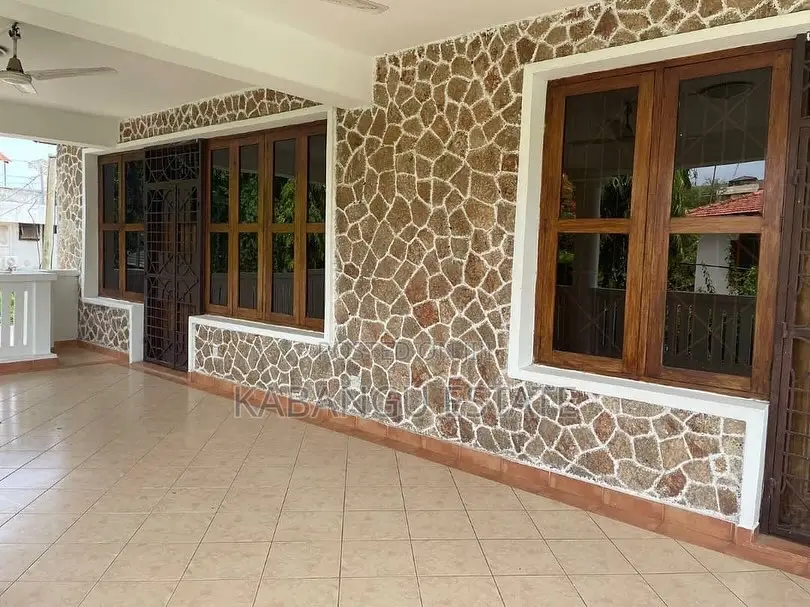 4bdrm House in Masaki, Kinondoni for rent