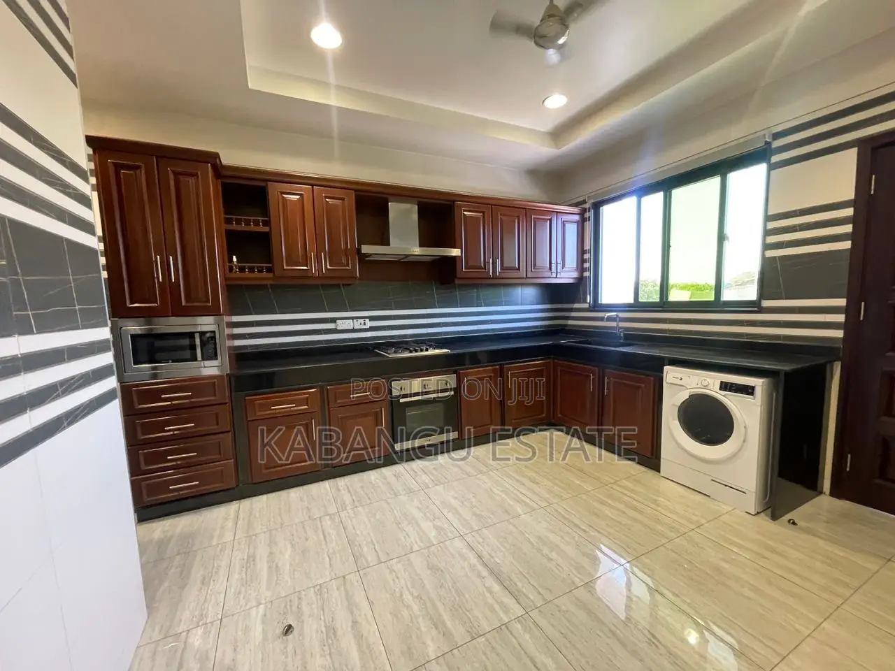 Furnished 3bdrm Apartment in Msasani, Kinondoni for rent