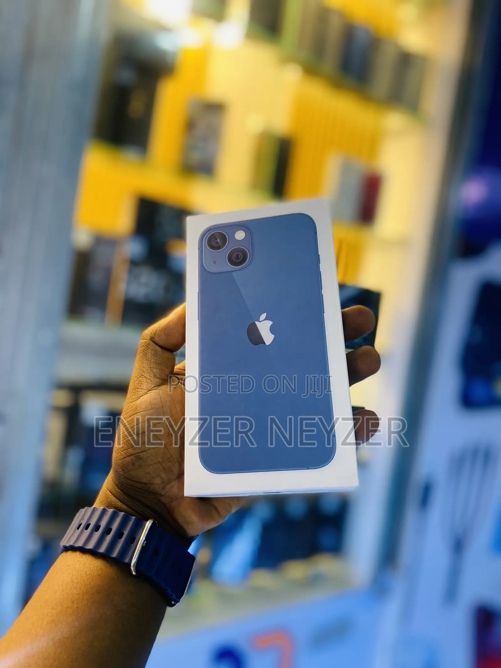 New Apple iPhone 13 128 GB Blue