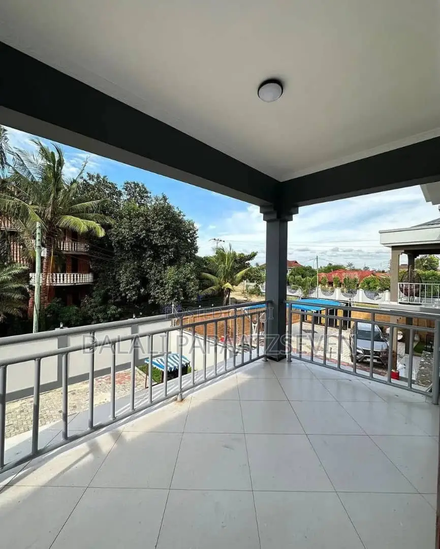 3bdrm House in Dalalipapaatzseven, Mbezi Beach for rent