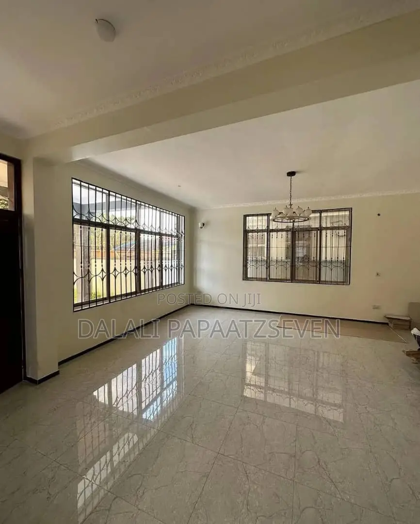 3bdrm House in Dalalipapaatzseven, Mbezi Beach for rent