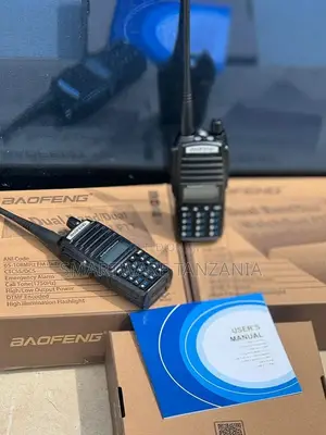 Walkie Talkie Baofeng High Quality UV82 8W Dual Band Two Way