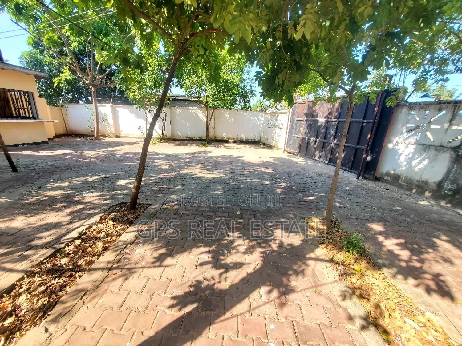 Guest House for Sale