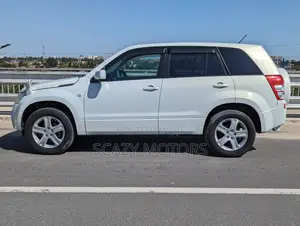 Suzuki Escudo 2007 Off white