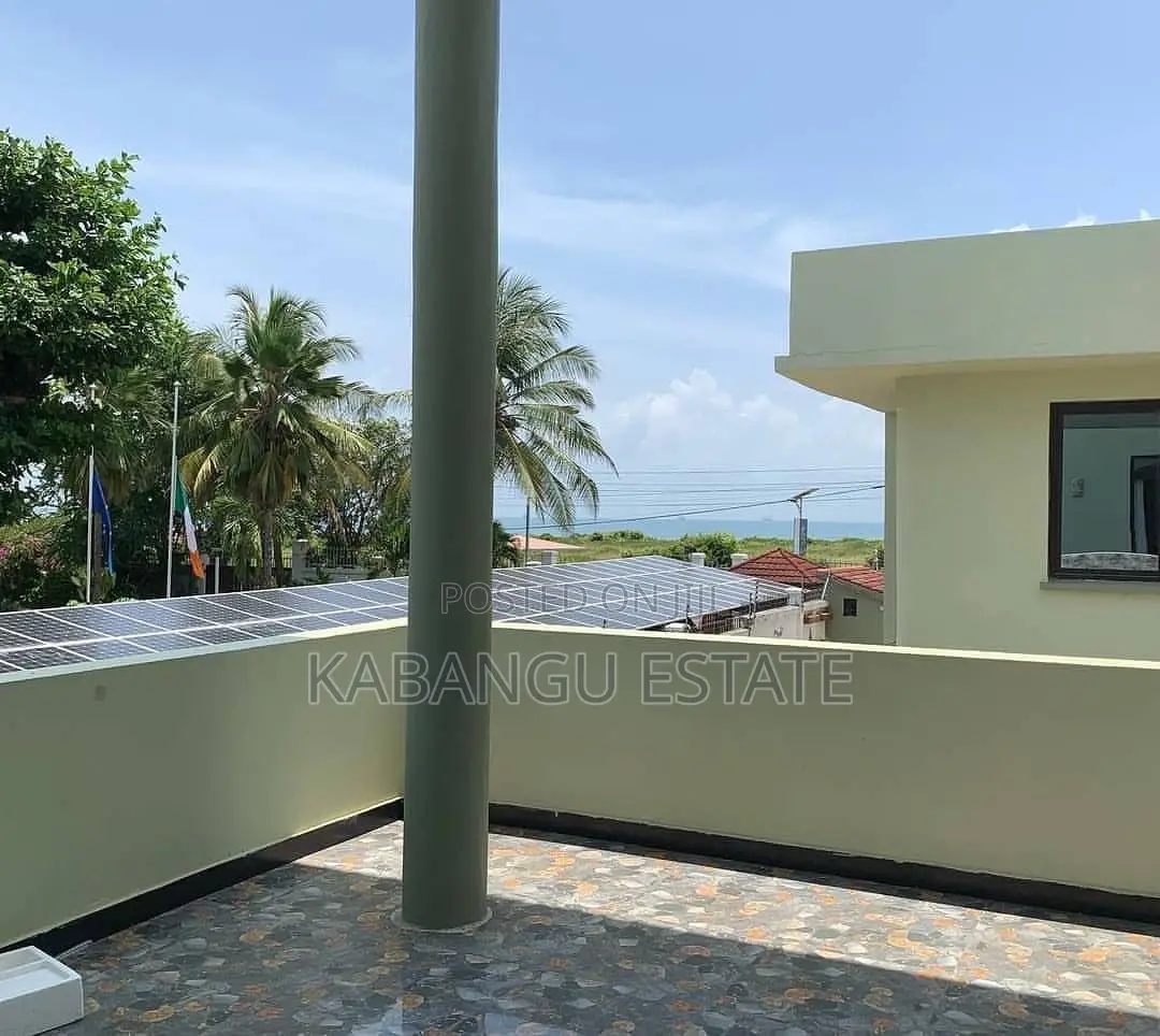 Furnished 4bdrm Villa in Masaki, Kinondoni for rent