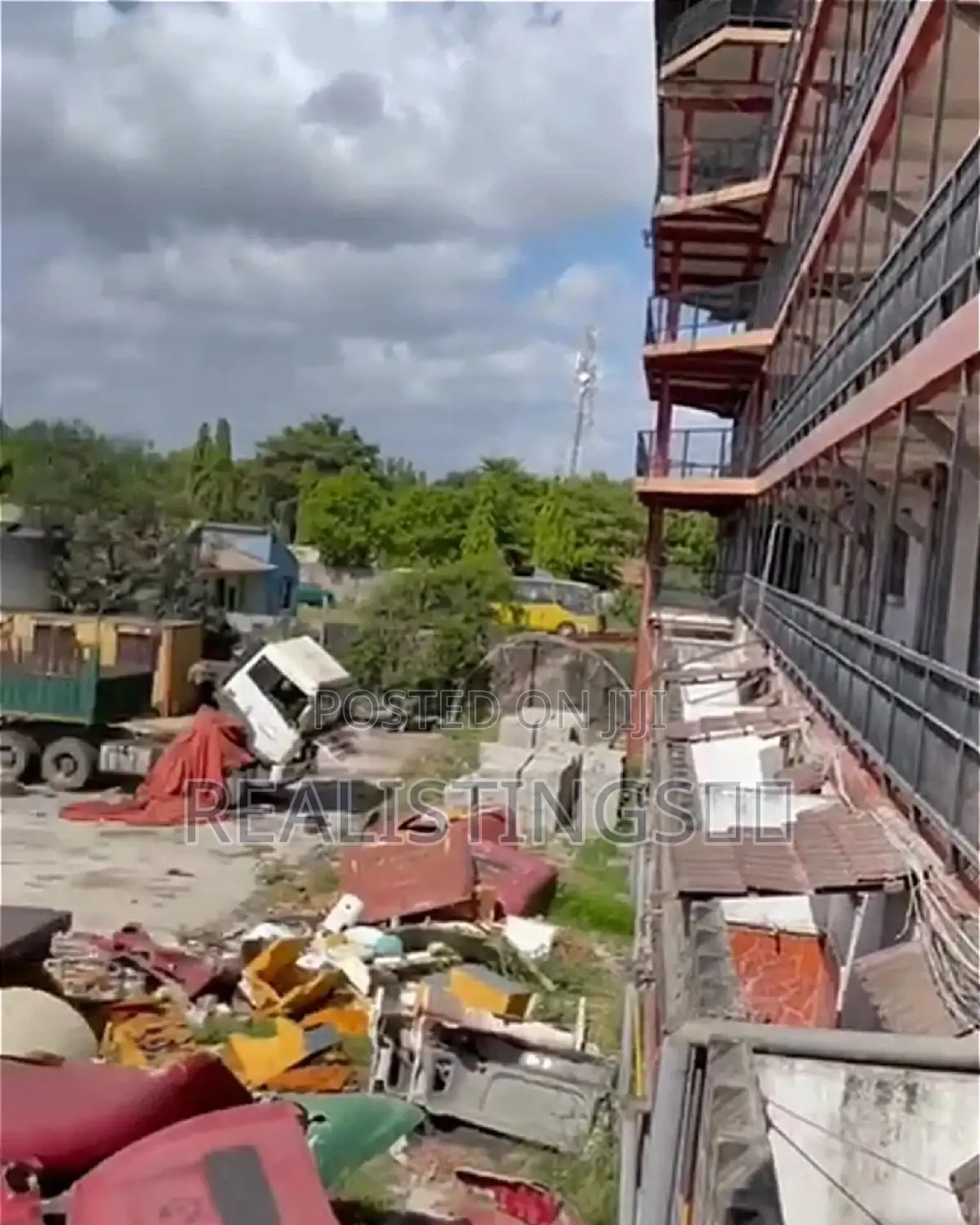 Kurasini: Yard, Warehouse, Offices and Apartments - Dar