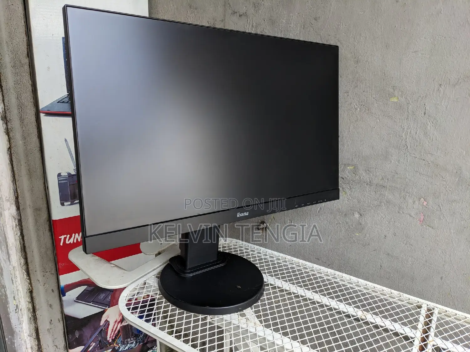 Frameless Monitor