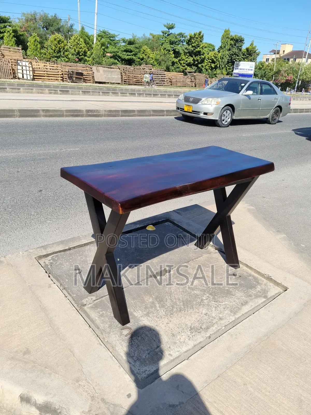 Office Table Simple