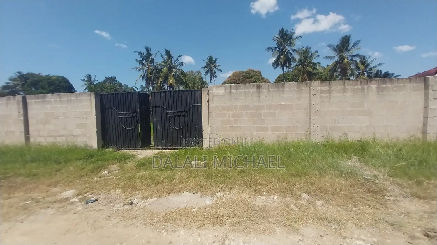 Plot for Sale Mbezibeach.!