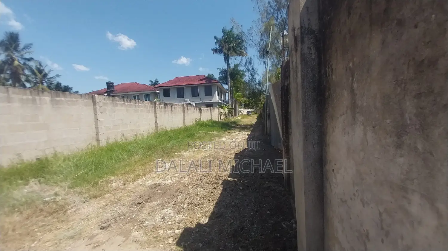 Plot for Sale Mbezibeach.!
