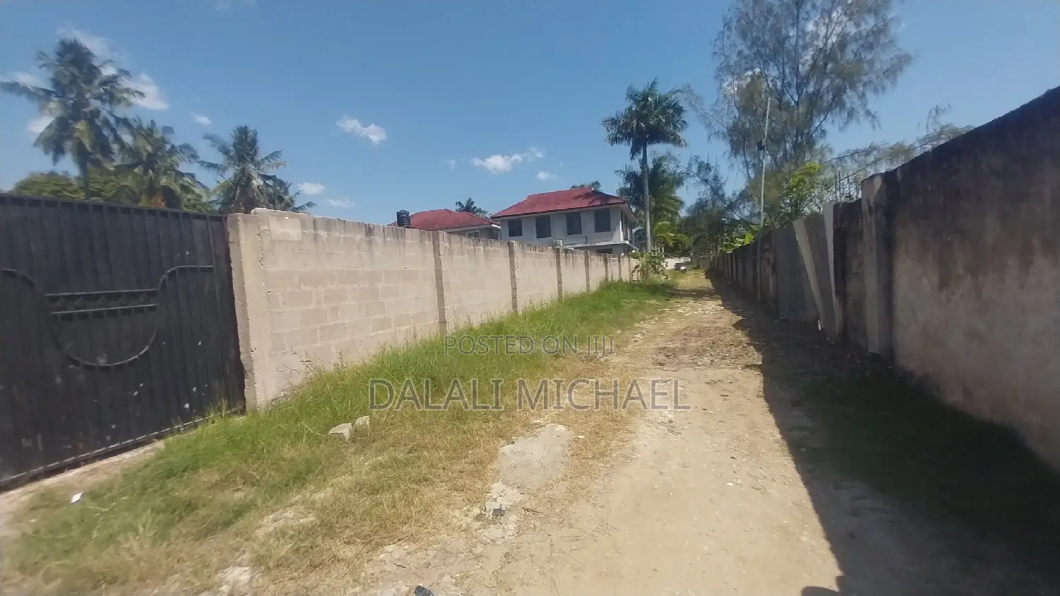 Plot for Sale Mbezibeach.!