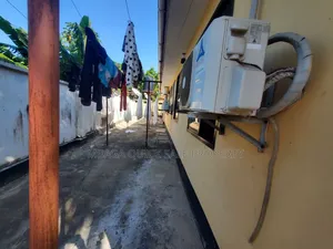 9bdrm House in Goba for sale