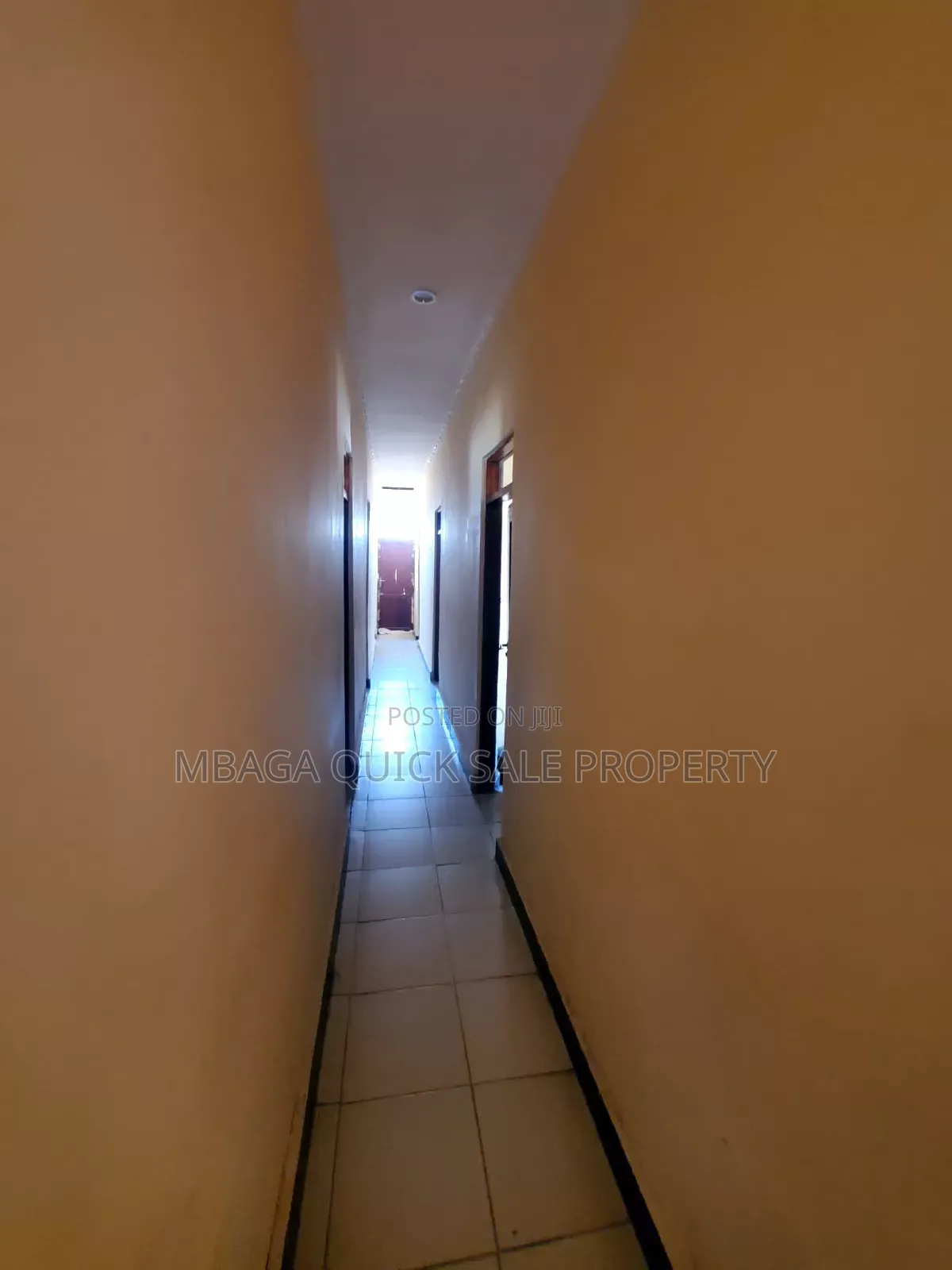 9bdrm House in Goba for sale