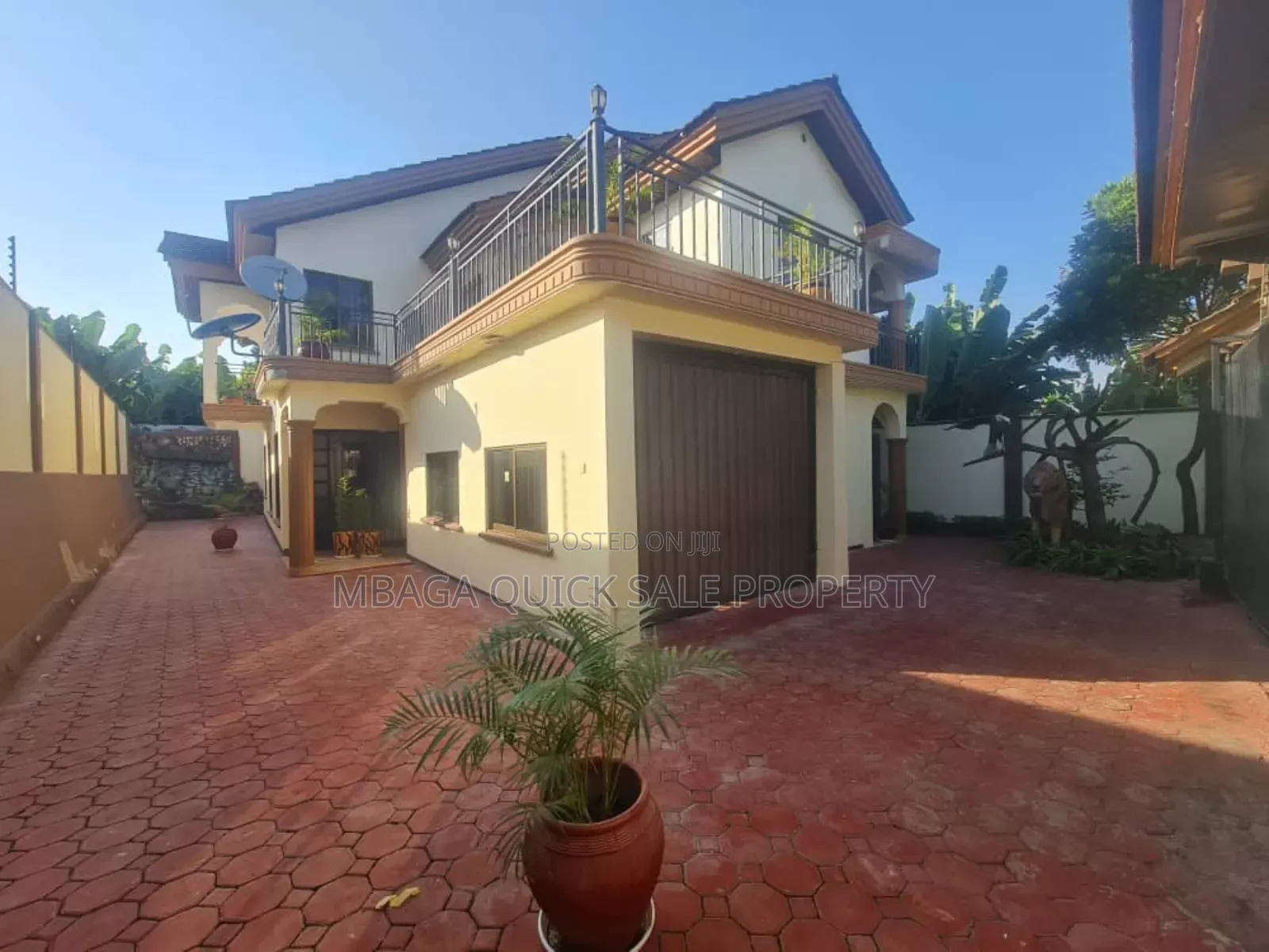 5bdrm House in Arusha Majengo for sale