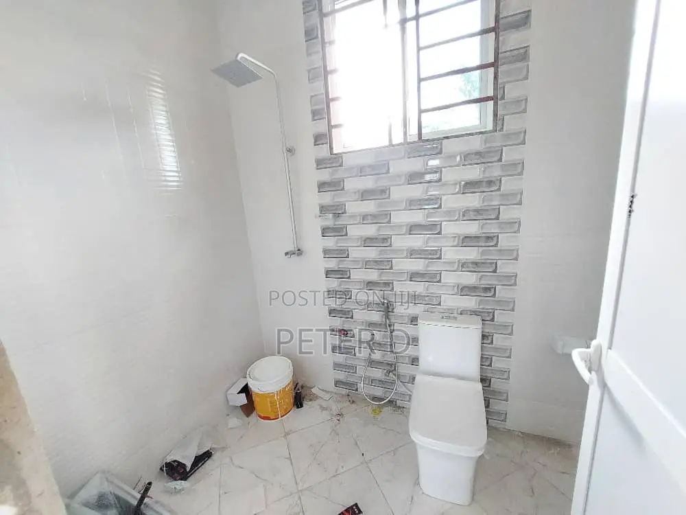1bdrm Apartment in Kimara for rent